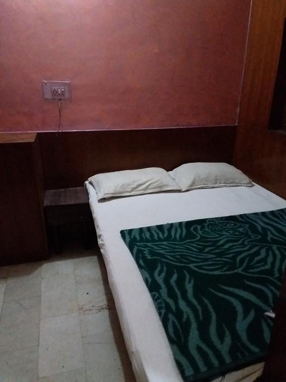 Mahesh Guest House Nowe Delhi Zewnętrze zdjęcie